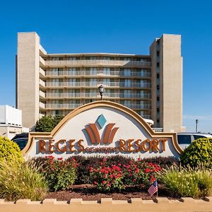 Reges Oceanfront Resort